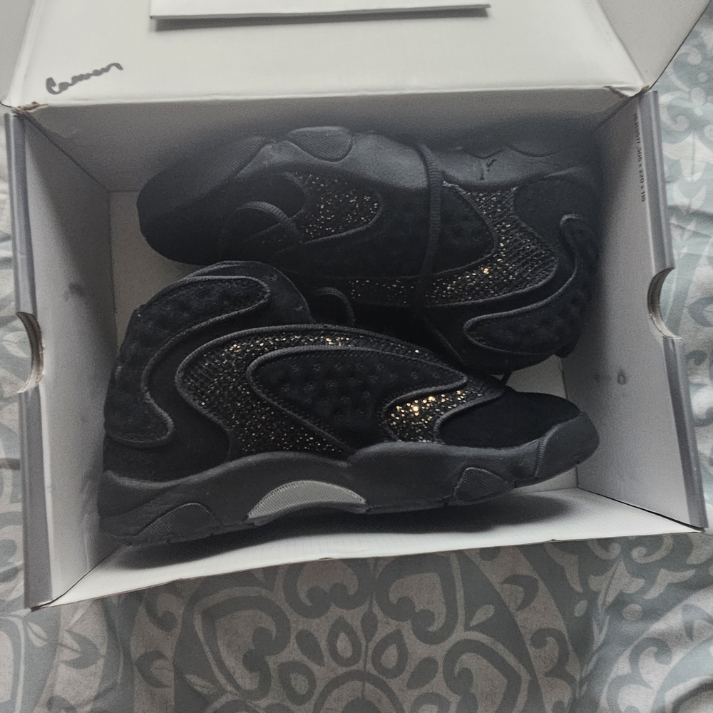 Nike WMNS Air Jordan OG "Black Metallic Gold" sneakers